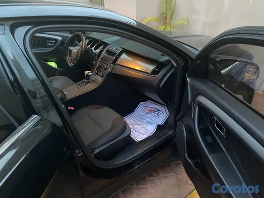 carros - Ford Taurus año 2011 
 6