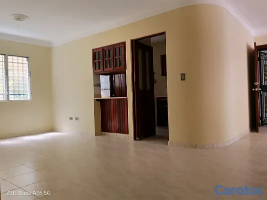 apartamentos - Av.Indep. 3 habitaciones. 2 baños. 2 parqueo abiertos

 3