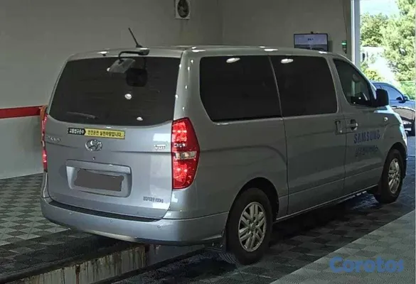 jeepetas y camionetas - HYUNDAI GRAND STAREX 2021 GRIS DIESEL 8