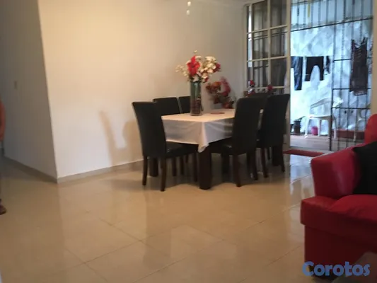 casas - Casa en Venta con amplio Patio y Jardin 6