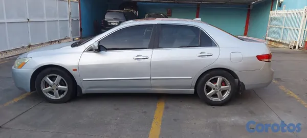 carros - Honda accord 2005 2