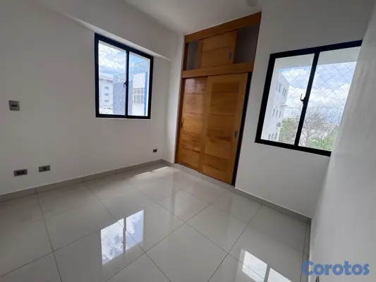 apartamentos - vendo mirador norte tres habitaciones con su baño balcón tres parqueos servicio  12