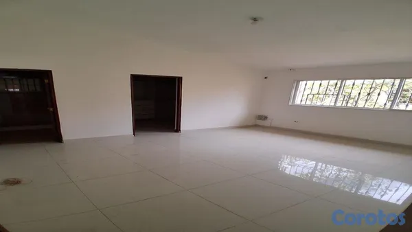 casas - Alquilo casa Clásica, grande y buenas condiciones en Sans Souci 7