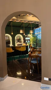 Busco Mesero hombre para cafetería 