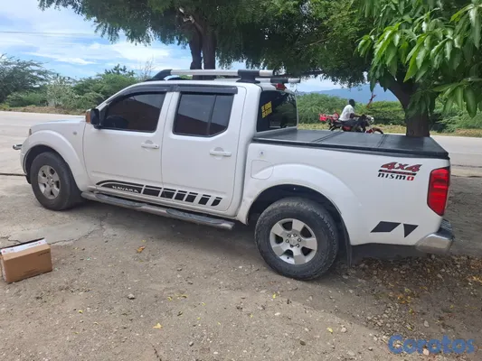 jeepetas y camionetas - Nissan navara 5