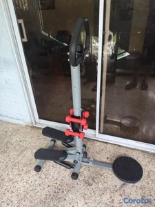 máquina de ejercicios escaladora con ejercicio de cintura 