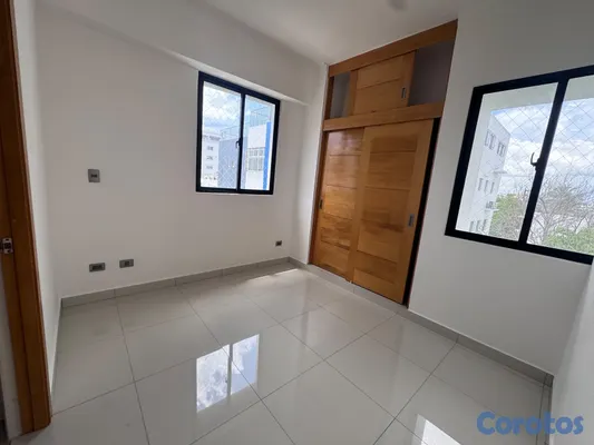 apartamentos - vendo mirador norte tres habitaciones con su baño balcón tres parqueos servicio  15