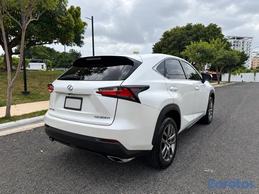 jeepetas y camionetas - Lexus NX200t AWD 7