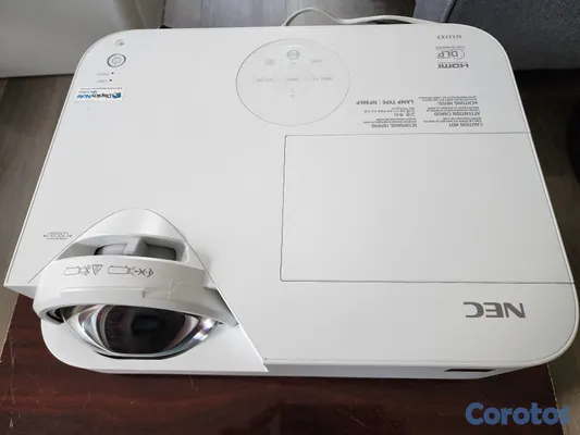 tv - Proyector NEC 3