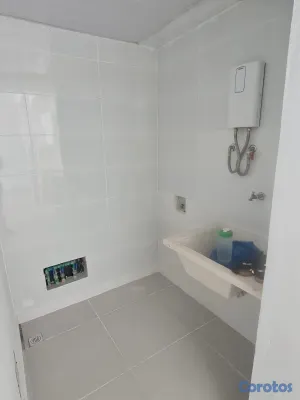 apartamentos - Alquio zona universitaria dos habitaciones 2.5 baños dos parqueos balcón planta 5