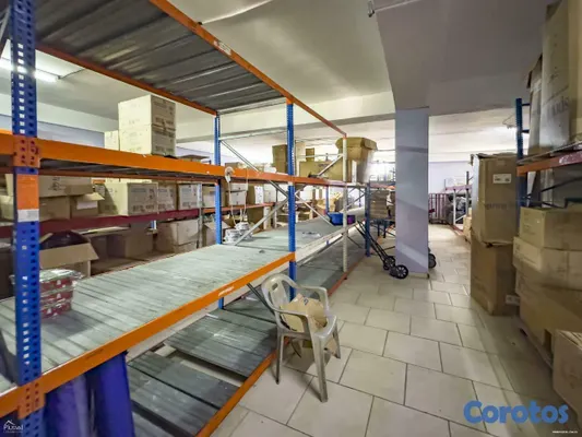 oficinas y locales comerciales - Edificio en venta.  9