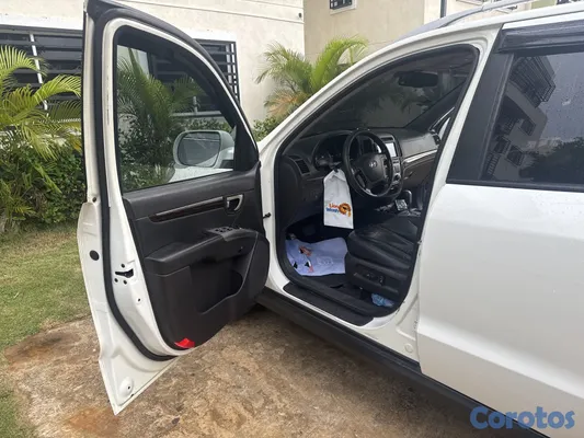 jeepetas y camionetas - Venta para rápido la vendo por un problema económi 4