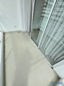 vendo en los prados  tercer  nivel dos habitaciones dos baños parqueo balcón 
