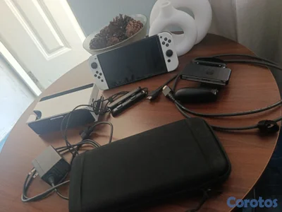 Nintendo Switch Oled Casi Nueva Con Todos Sus Acce