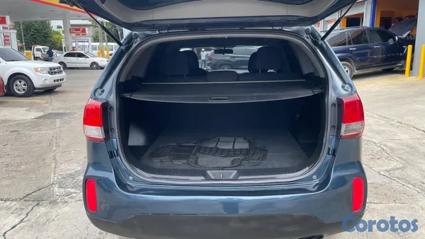 jeepetas y camionetas - OFERTA! KIA SORENTO LX 2014 COMO NUEVA. 9