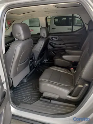 jeepetas y camionetas - Chevrolet Traverse Gris plata por 25,000 US negoci 8