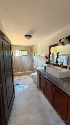 casas vacacionales y villas - 3.	Villa de 887 m² | Amplios Espacios, Piscina y Terraza 5