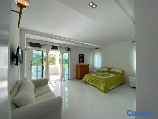 otros inmuebles - HERMOSA VILLA CON VISTA AL CAMPO DE GOLF 4