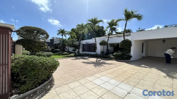 casas - Casa en Alquiler en El Millón | Ideal para Vivienda o Uso Comercial 4
