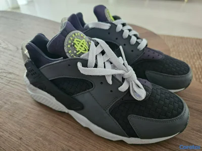 NIKE Air Huarache