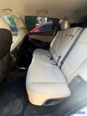 jeepetas y camionetas - HYUNDAI SANTA FE 2017 INTERIOR EN PIEL UNICO DUEÑO 9
