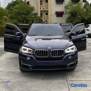 2017 bmw x5 xDrive35i  $22,000 como nueva