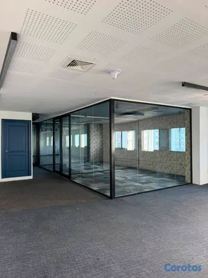 oficinas y locales comerciales - Local en Alquiler / La Esperilla 12