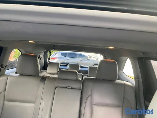 jeepetas y camionetas - Toyota higlander xle híbrida 2017 7
