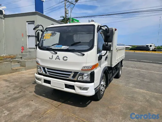 camiones y vehiculos pesados - jac volteo 4.8 diésel 2025 3