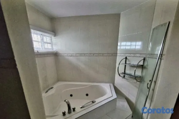 casas - La casa ideal para quienes buscan comodidad y exclusividad en entorno familiar  8