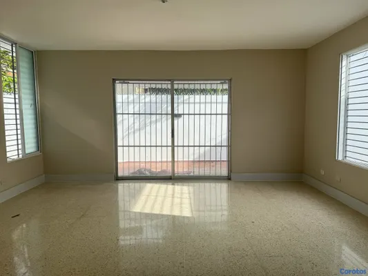 casas - casa comercial en alquiler próx al momineto, ideal clínicas , salón . colegios 9