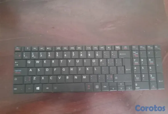 computadoras y laptops - Teclado para laptop Toshiba 3