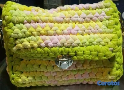VENDO BOLSO TEJIDO A MANO, IEDAL PARA REGALAR