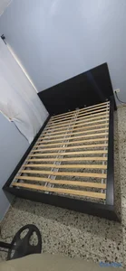 🛏️ Cama Queen IKEA Malm – Color Negro Marrón