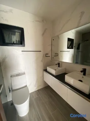 apartamentos - segunda con terraza de tres hab nuevo a estrenar en ek sector Casicasgos  5