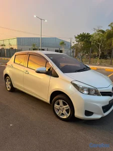 TOYOTA VITZ 2013 EXCELENTE CONDICIONES