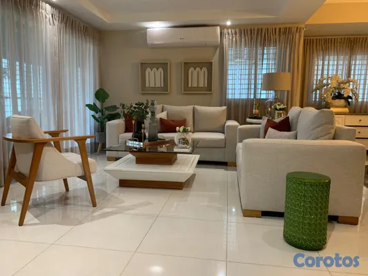 apartamentos - Se Alquila en Evaristo Morales Apartamento amuebla 3