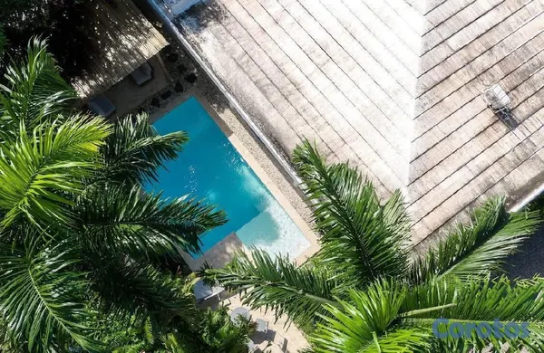 casas vacacionales y villas - Casa de 3 Hab. En venta - a solo pasos de la famosa Playa Bonita. 2