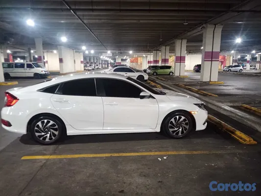 carros - Honda Civic 2019 12