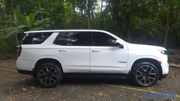 jeepetas y camionetas - Chevrolet Tahoe RST 35,254 Millas Reales.. 8