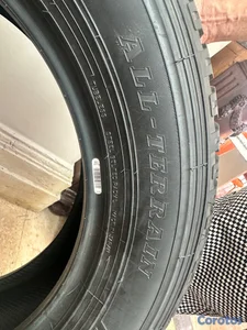 4 gomas de yipeta jeepeta