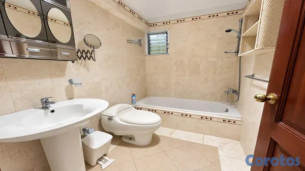apartamentos - Apartamento de Tres Habitaciones en Evaristo Molares 2