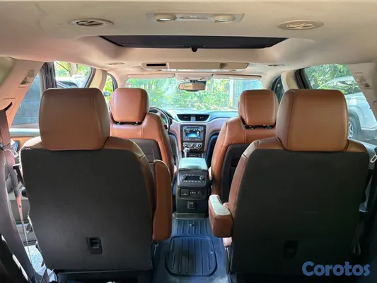 jeepetas y camionetas - Vendo Chevrolet Traverse  6