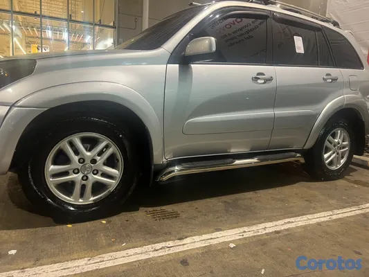 jeepetas y camionetas - Toyota rav4 2002 3