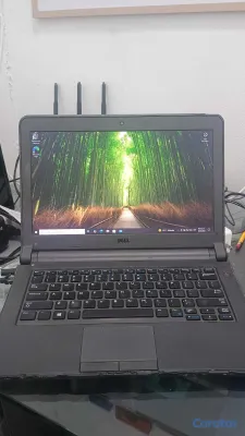computadoras y laptops - Laptop Dell Latitude 3340 Usada 4