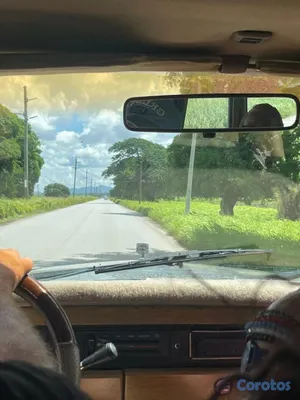 jeepetas y camionetas - Jeep *Grand Wagoneer* 1988 en muy buenas condiciones 9