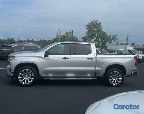 jeepetas y camionetas - chevolet silverado 2020 3