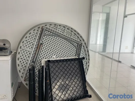 cocina - mesa,butaca para fesayunador,sillas Tifani y mesas redondas platos y más  7