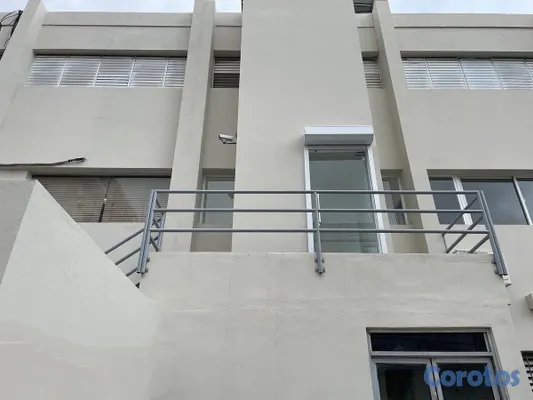 oficinas y locales comerciales - Alquilo Local 2do piso  80 mts  en evaristo morale 11