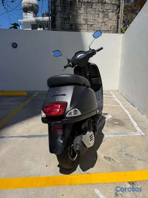 motores y pasolas - Vespa Piaggio SXL 150 2021 Negro Mate - Solo 8,613 5
